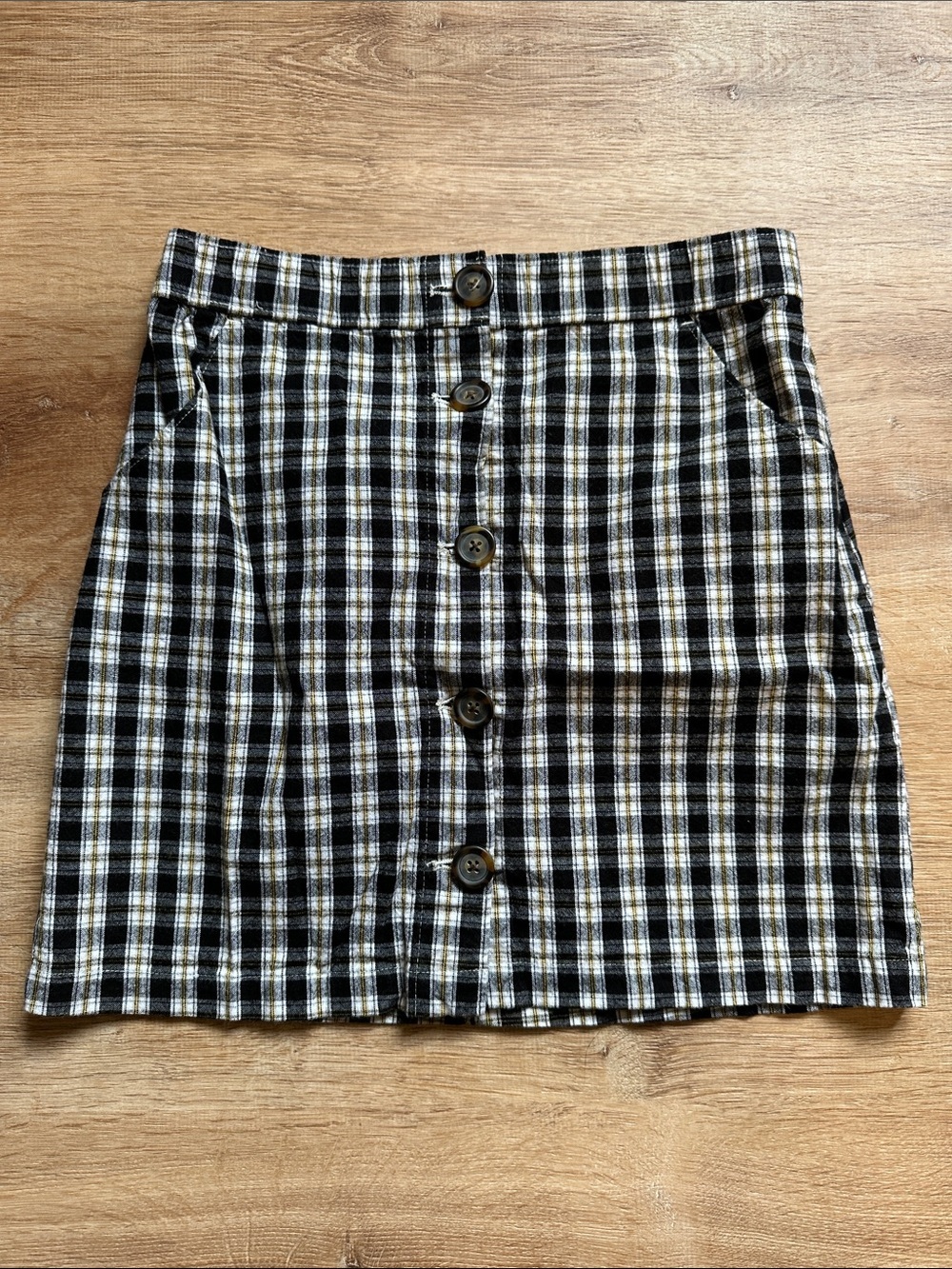 Hollister Black and Cream Plaid Button-Front Mini Skirt